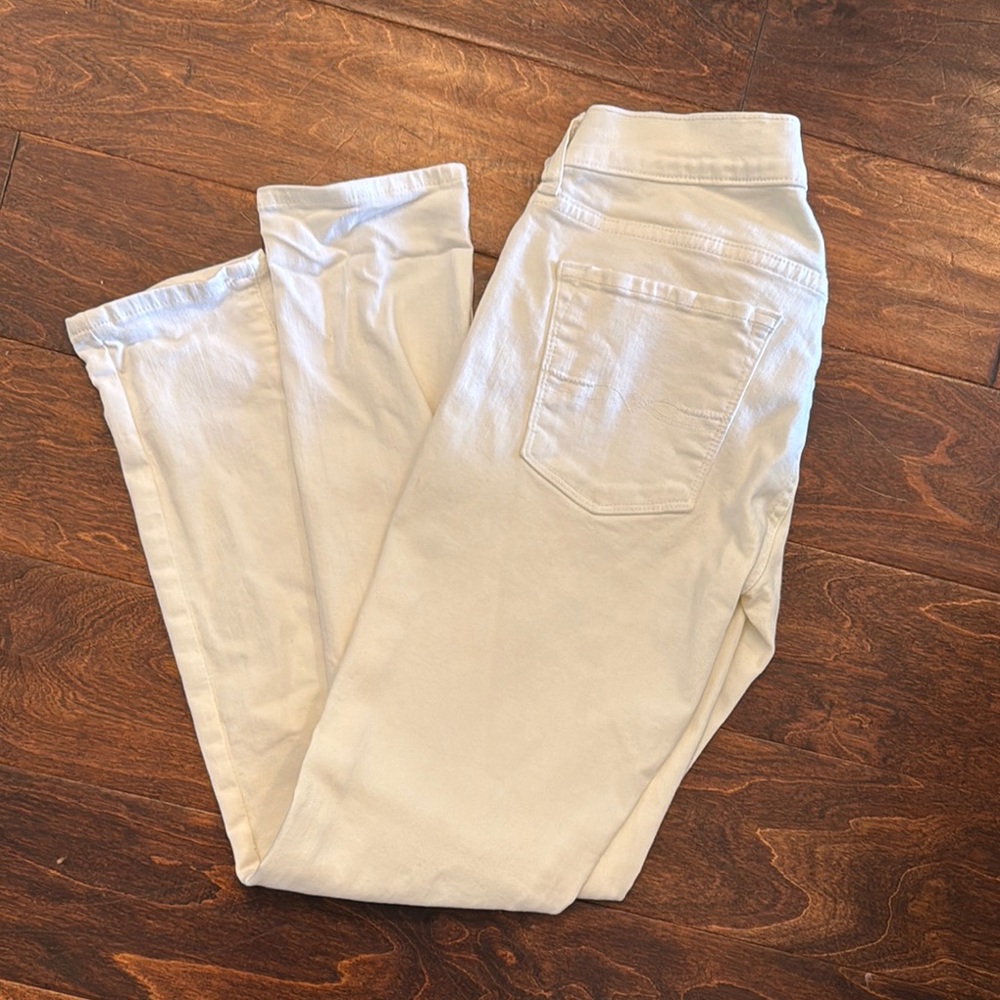 Women's White Jeans